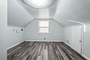 1553 Bancroft Ave, Youngstown, OH 44514 - Photo 16