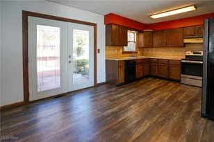 5783 Louisville St NE, Louisville, OH 44641 - Photo 12