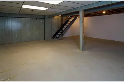 5783 Louisville Street NE, Louisville, OH 44641 - Photo 30