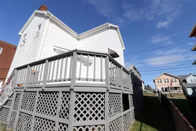 2402 Sunset Boulevard, Steubenville, OH 43952 - Photo 4