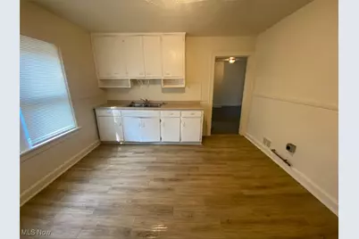 378 E 156th Street, Loveland, OH 44110 - Photo 2