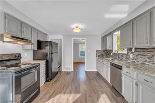 19702 Pawnee Ave, Loveland, OH 44119 - Photo 10