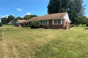 110 Alden Ave, Marietta, OH 45750 - Photo 2