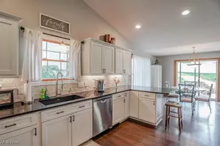 5700 Glena St, Louisville, OH 44641 - Photo 16