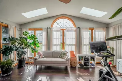 5700 Glena Street, Louisville, OH 44641 - Photo 8