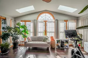 5700 Glena St, Louisville, OH 44641 - Photo 8