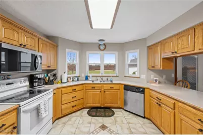 7939 Giddings Road, Rootstown, OH 44272 - Photo 12