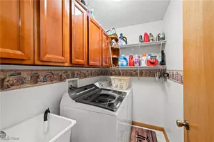 7939 Giddings Rd, Rootstown, OH 44272 - Photo 10