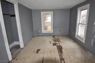 922 W 37th Street, Ashtabula, OH 44004 - Photo 14