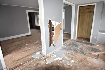 922 W 37th Street, Ashtabula, OH 44004 - Photo 12