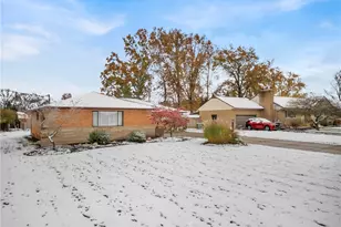 5835 Graydon Dr, Green Hills, OH 44131 - Photo 30