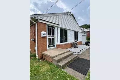 2573 San Pedro Drive, Youngstown, OH 44511 - Photo 2