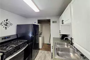 1374 Nichols Ave, Lorain, OH 44053 - Photo 14