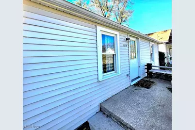 1374 Nichols Avenue, Lorain, OH 44053 - Photo 4