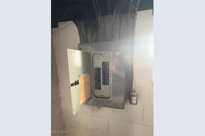 2462 Edwin Avenue, Akron, OH 44314 - Photo 12