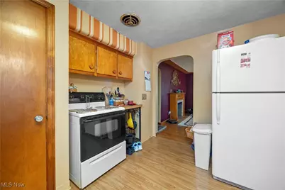 3116 Chris Avenue, Lorain, OH 44052 - Photo 6