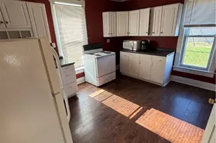 731 S Lawn Ave, Coshocton, OH 43812 - Photo 6