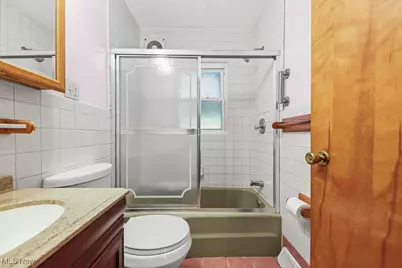 406 S Cleveland Avenue, Mogadore, OH 44260 - Photo 14