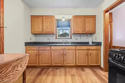 406 S Cleveland Avenue, Mogadore, OH 44260 - Photo 4