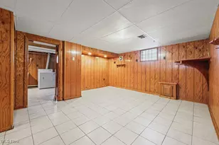 406 S Cleveland Ave, Mogadore, OH 44260 - Photo 24