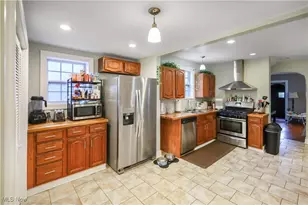 787 Greenwood Ave, Akron, OH 44320 - Photo 6