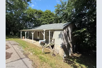 1209 Northside Drive, East Liverpool, OH 43920 - Photo 2