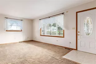 53 W Dave Longaberger Ave, Dresden, OH 43821 - Photo 4