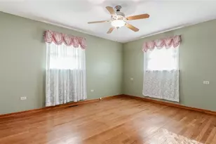 53 W Dave Longaberger Ave, Dresden, OH 43821 - Photo 6