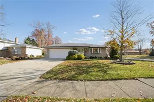 6145 Winchester Dr, Green Hills, OH 44131 - Photo 1