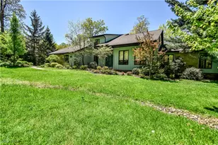 8220 Hermitage Rd, Concord, OH 44077 - Photo 2