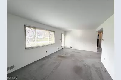 188 Columbus Way, Weirton, WV 26062 - Photo 2