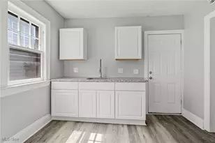 3298 Milverton Rd, Huber Heights, OH 44120 - Photo 18