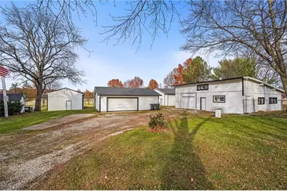 9865 Tallmadge Road, Diamond, OH 44412 - Photo 8