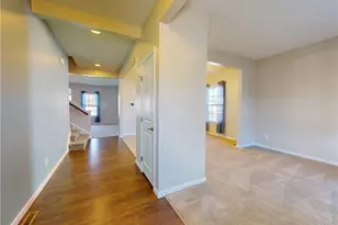 2336 Tart Cherry Ln, Ravenna, OH 44266 - Photo 4