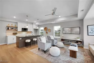 445 Harbor Ln, Lorain, OH 44052 - Photo 4