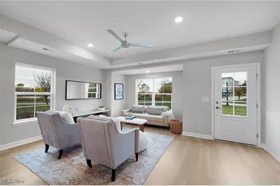 445 Harbor Lane, Lorain, OH 44052 - Photo 8