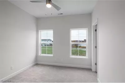 445 Harbor Lane, Lorain, OH 44052 - Photo 24