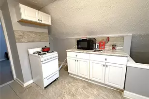 12322 Fairport Ave, Loveland, OH 44118 - Photo 36