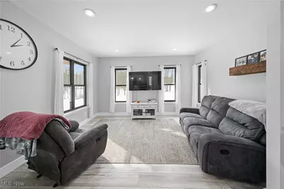 4620 Pioneer Trail, Mantua, OH 44255 - Photo 8