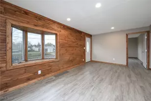 2668 30th St SW, Akron, OH 44314 - Photo 4