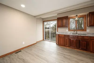 2668 30th Street SW, Akron, OH 44314 - Photo 8