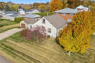 375 25th St SE, Massillon, OH 44646 - Photo 4