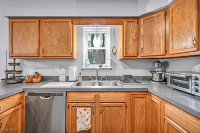 325 Westberry Circle #325, Tallmadge, OH 44278 - Photo 8