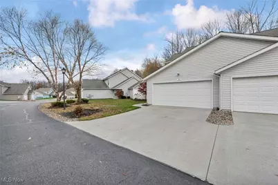 325 Westberry Circle #325, Tallmadge, OH 44278 - Photo 6