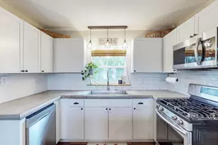 1630 E Maple Street NW, North Canton, OH 44720 - Photo 6