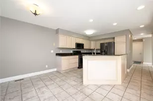 2975 Waterford Dr, Twinsburg, OH 44087 - Photo 8