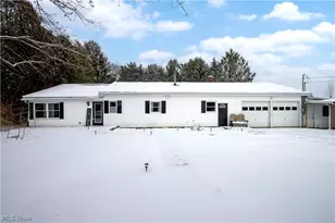 1320 Lake Dr, Ashland, OH 44805 - Photo 1