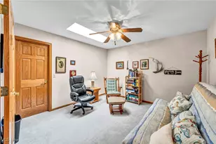 902 Devonwood Dr, Wadsworth, OH 44281 - Photo 32