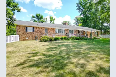 221 Efts Lane, Steubenville, OH 43953 - Photo 4