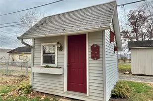 615 Franklin Ave, Conesville, OH 43811 - Photo 6